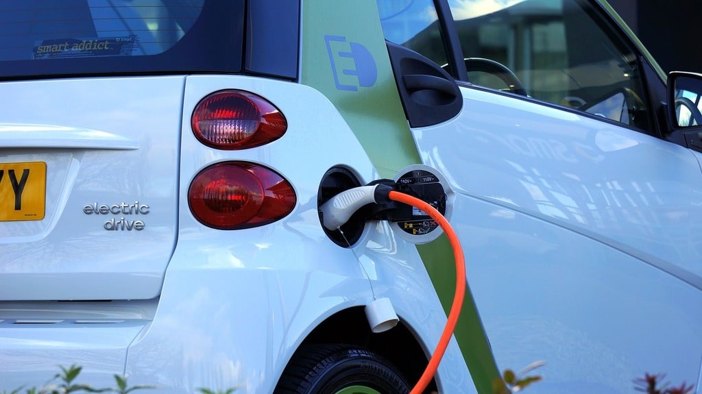 Voitures électriques ou hybrides, quel choix faire ?